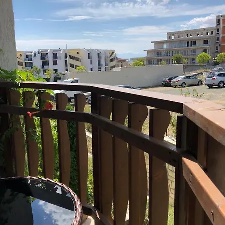 Гостьовий будинок Fregata Complex Marina